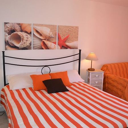 Apartments Mimose Badesi Zewnętrze zdjęcie
