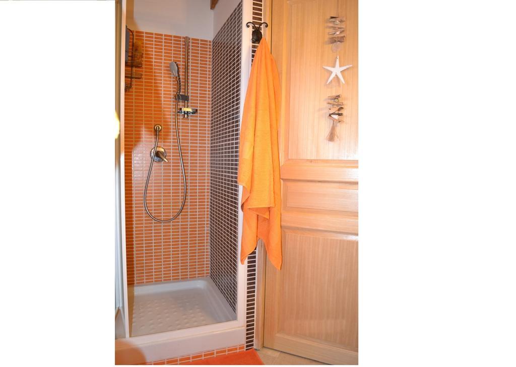 Apartments Mimose Badesi Pokój zdjęcie
